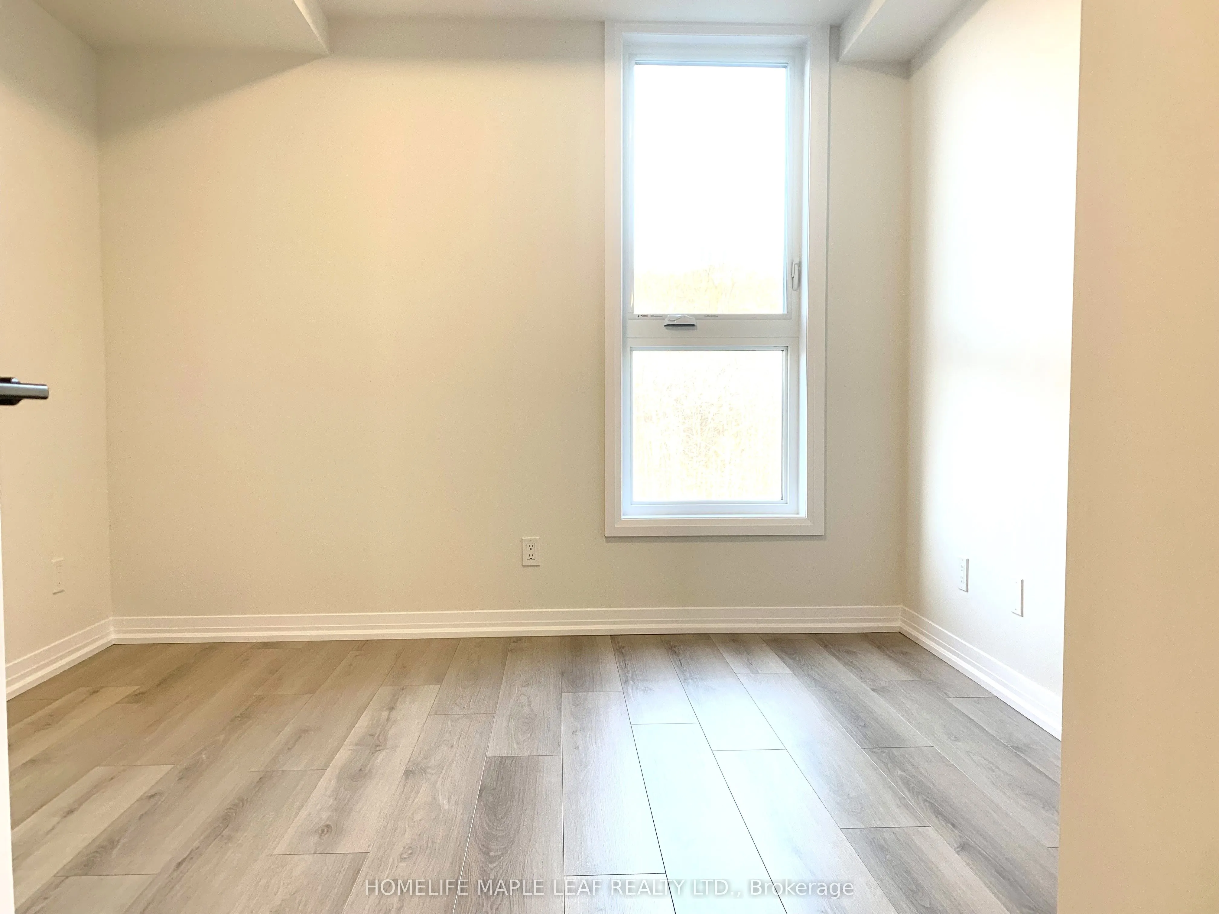 261 Woodbine Avenue, #D-038