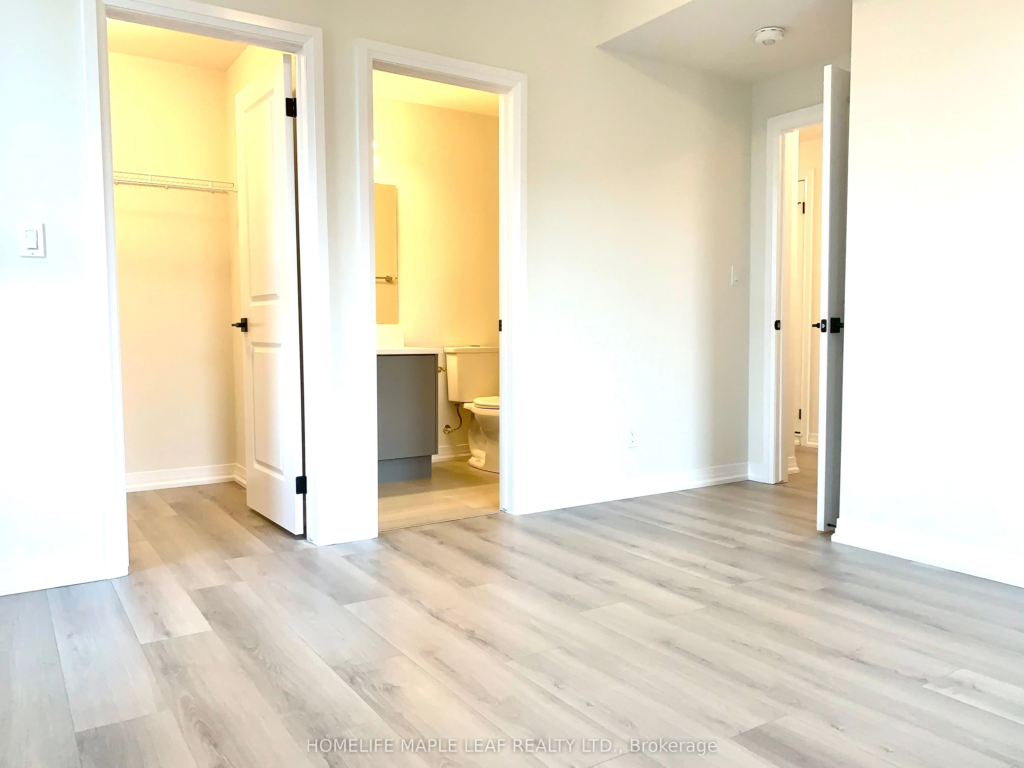 261 Woodbine Avenue, #D-038