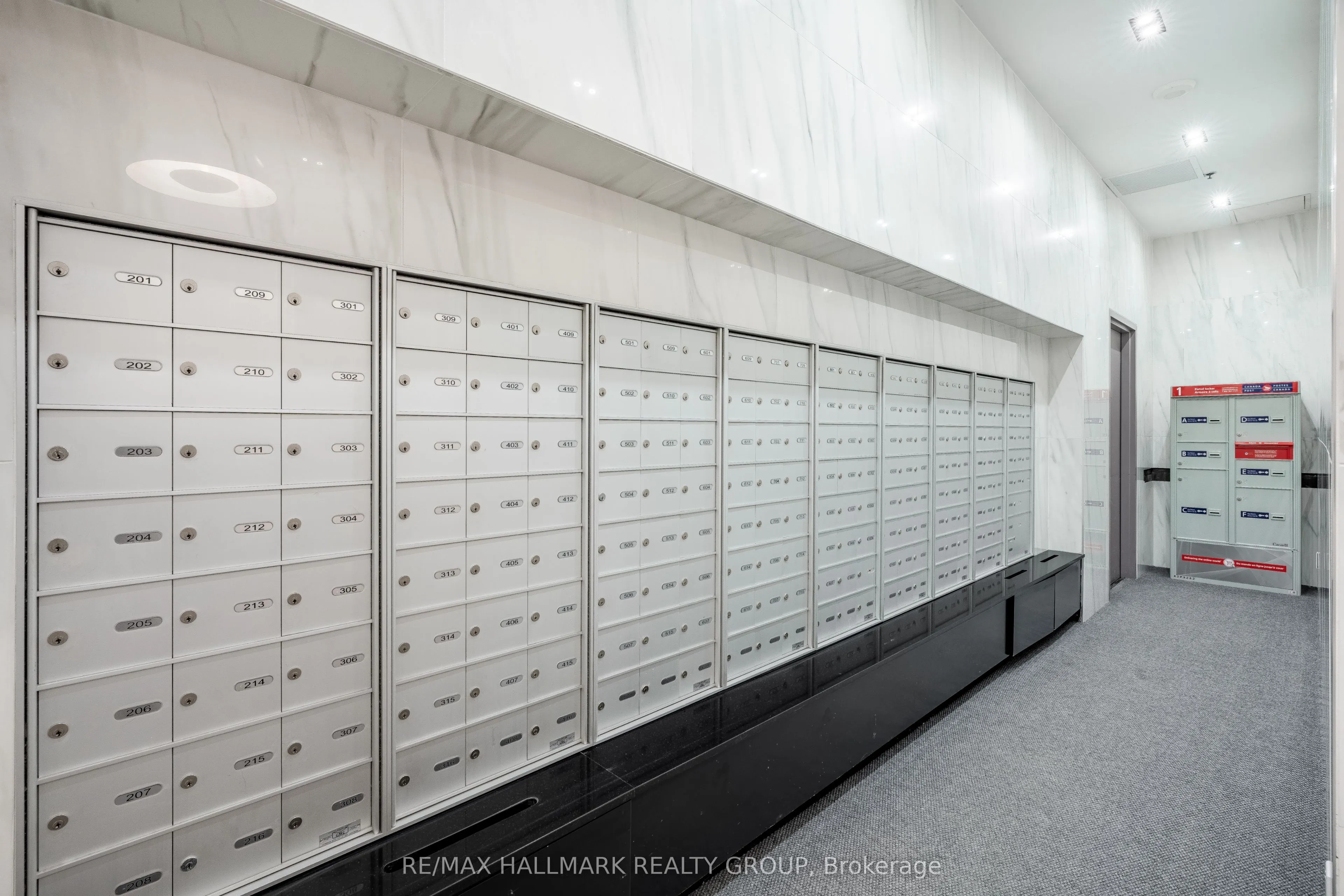 203 Catherine Street W #710