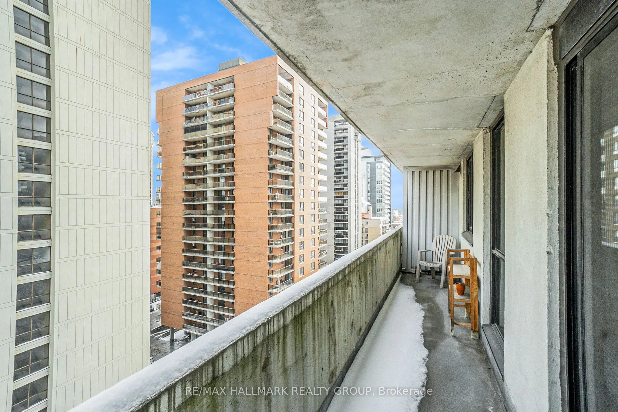200 Bay Street #1102