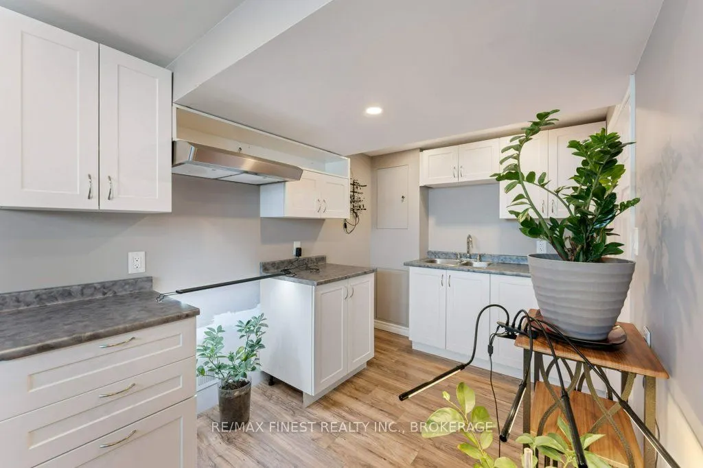 111 Manitou Crescent