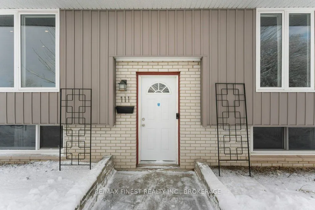 111 Manitou Crescent