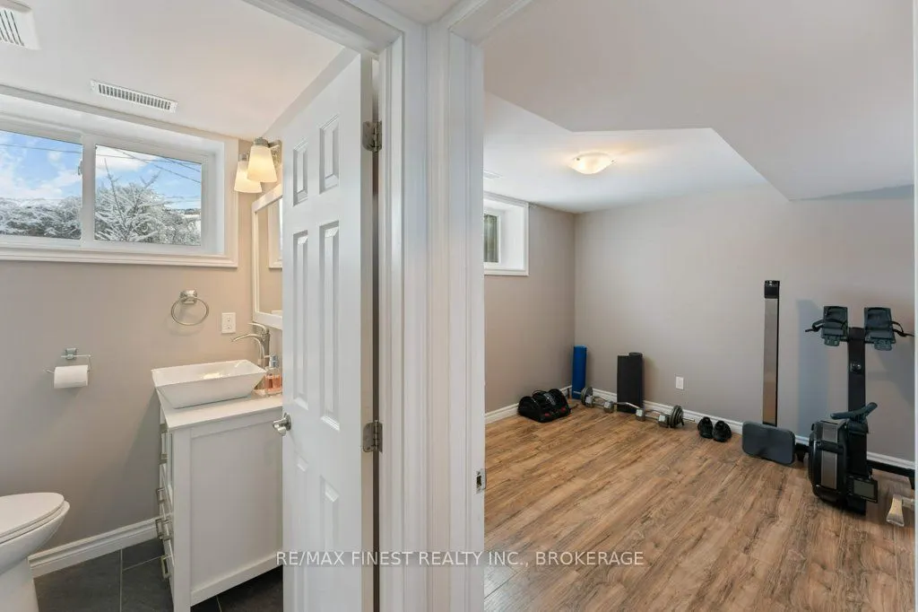 111 Manitou Crescent
