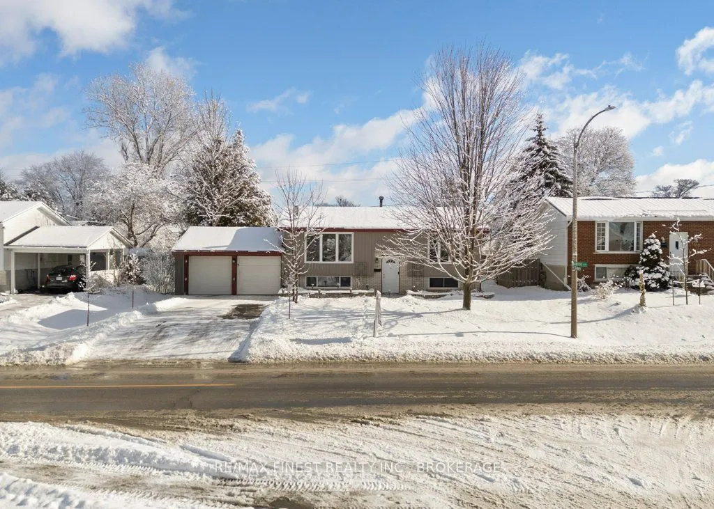 111 Manitou Crescent