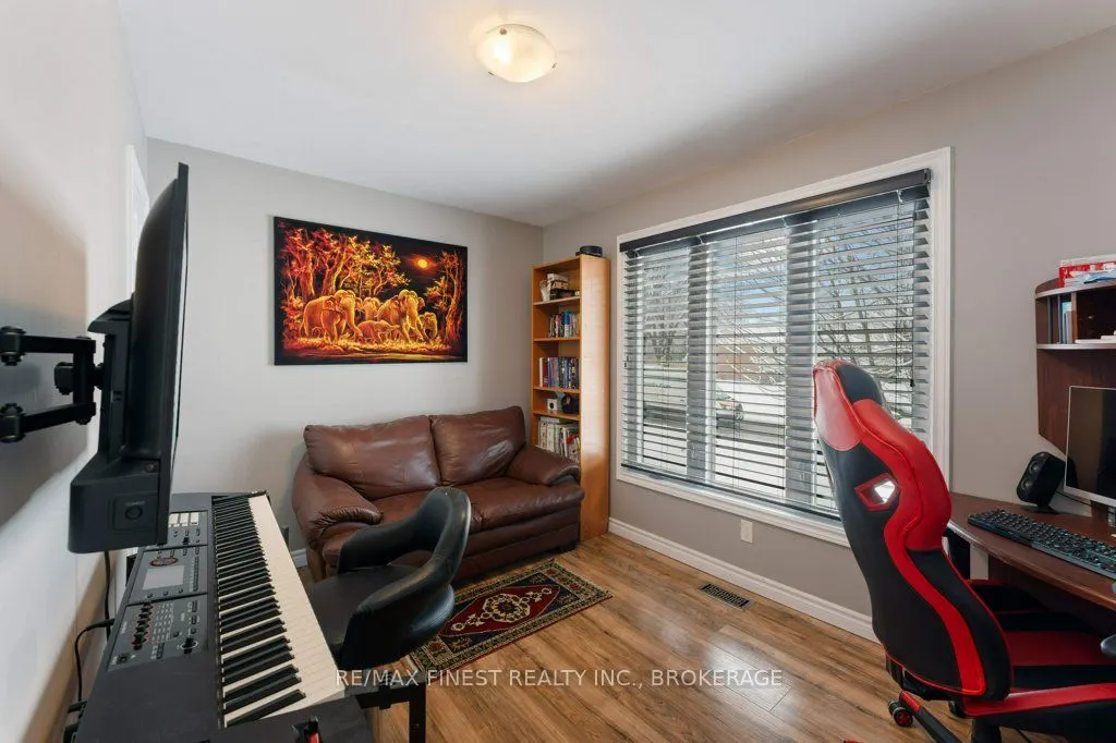 111 Manitou Crescent