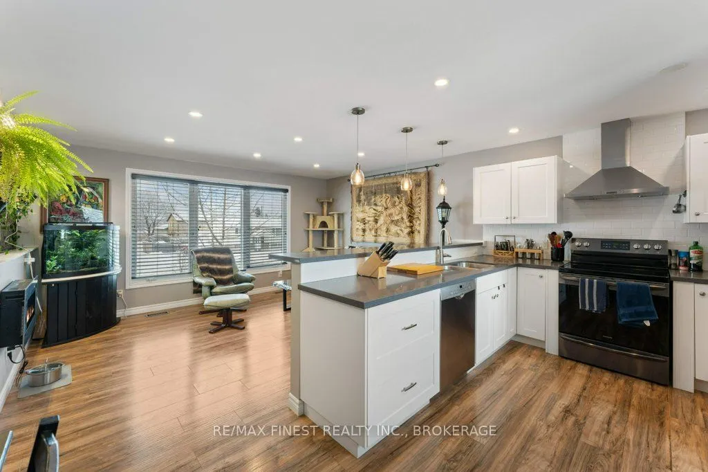 111 Manitou Crescent