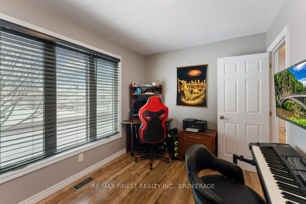 111 Manitou Crescent