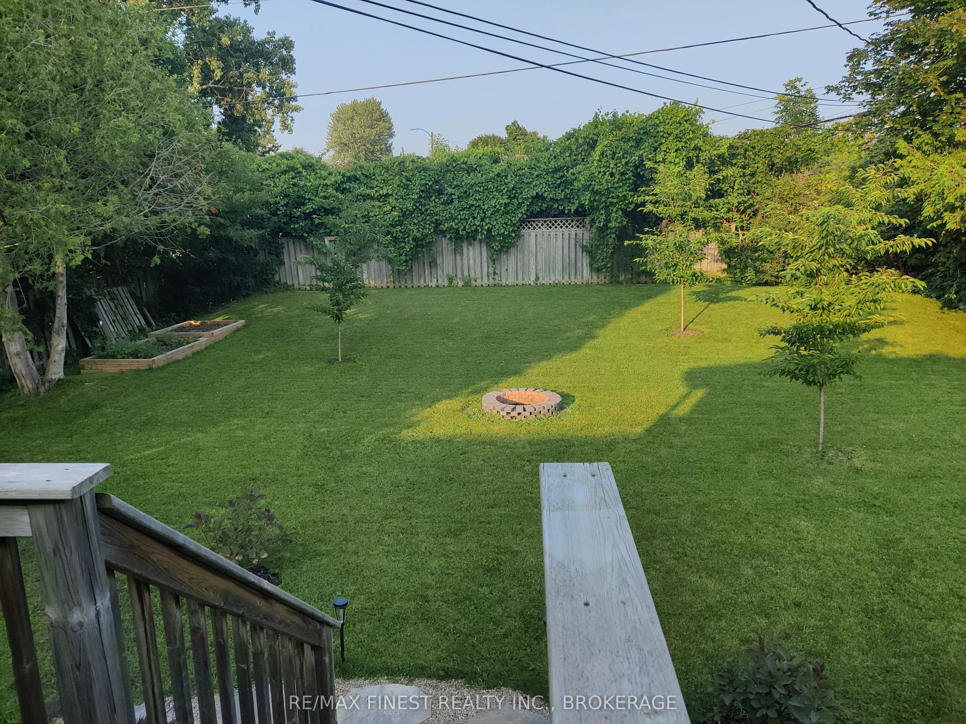 111 Manitou Crescent