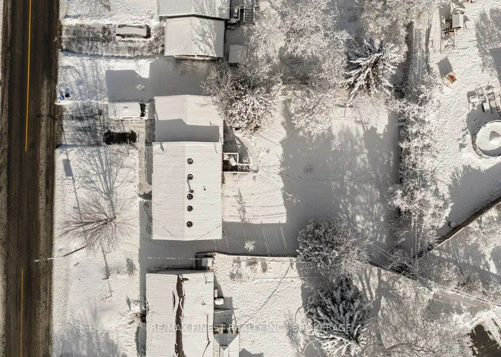 111 Manitou Crescent