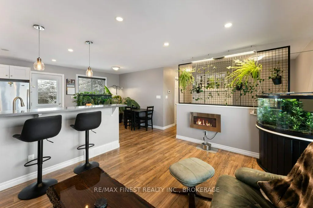 111 Manitou Crescent
