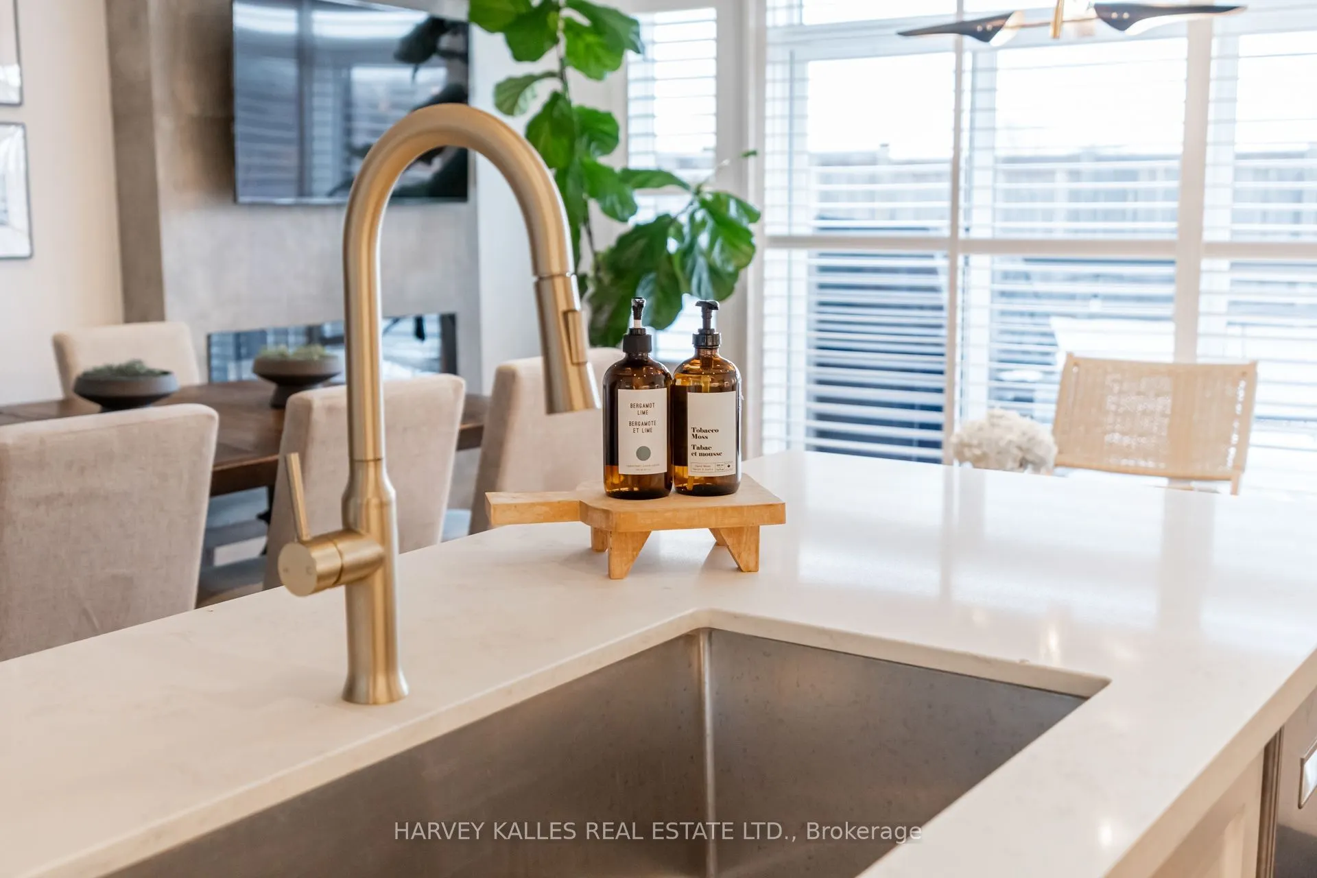 35 Midhurst Heights, #22