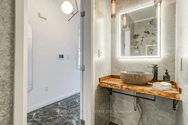 35 Midhurst Heights, #22
