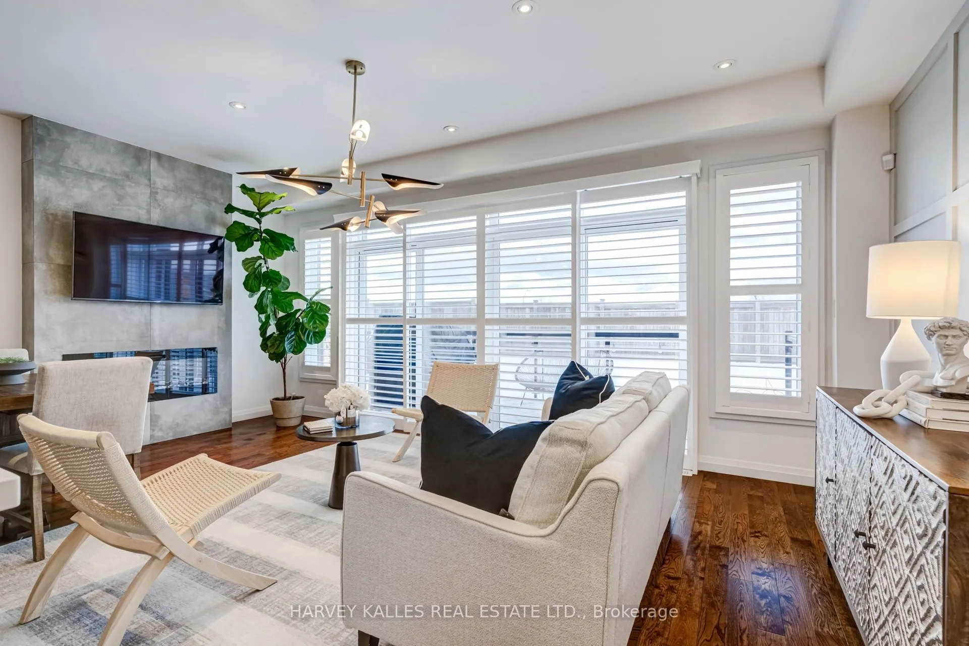 35 Midhurst Heights, #22