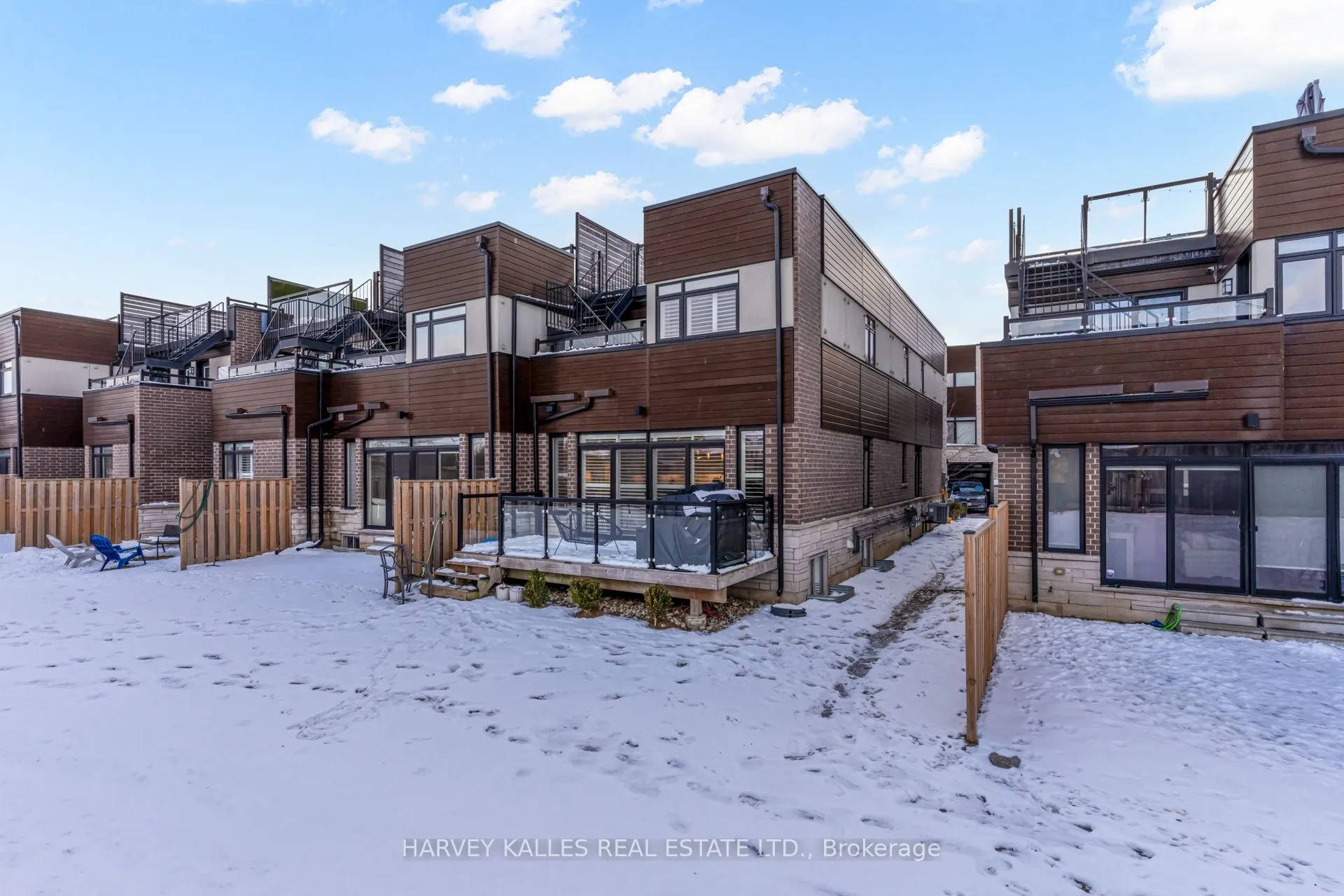 35 Midhurst Heights, #22