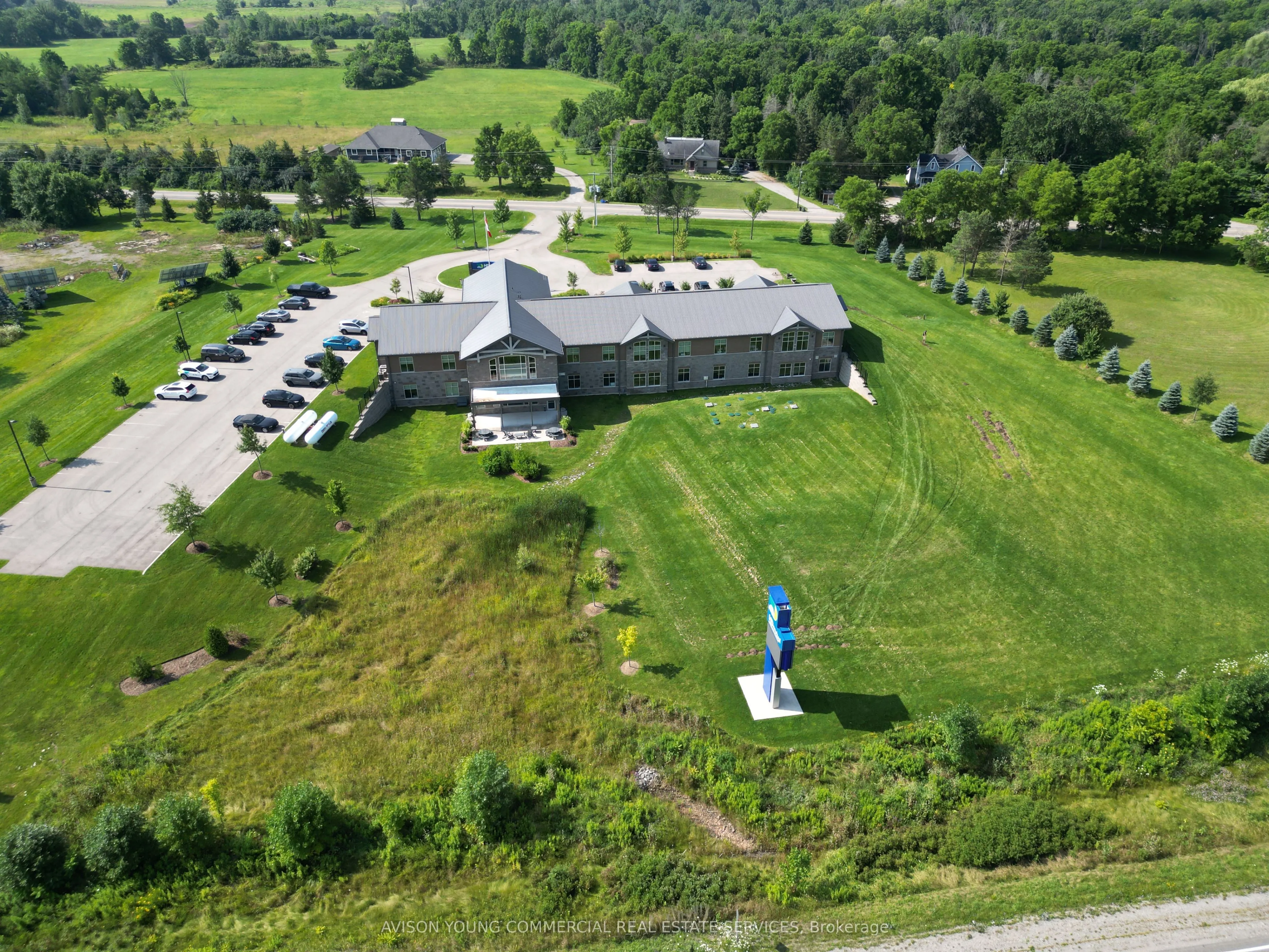 1310 Old Highway 8