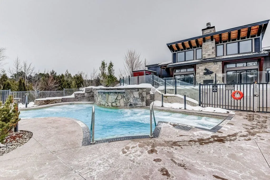 20 Beckwith Lane #401