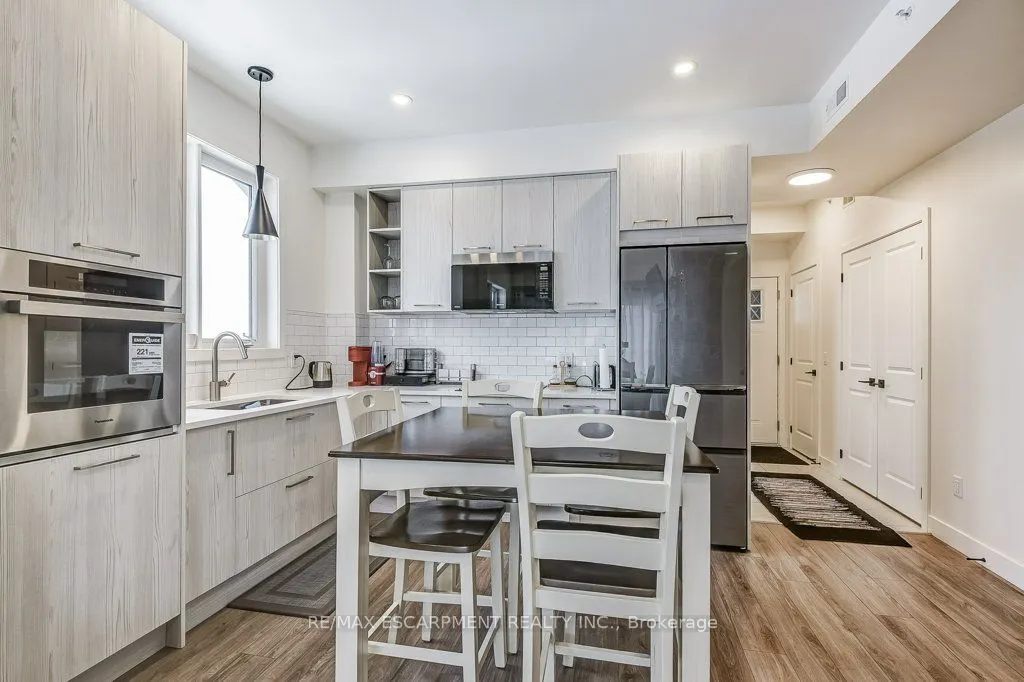 20 Beckwith Lane #401