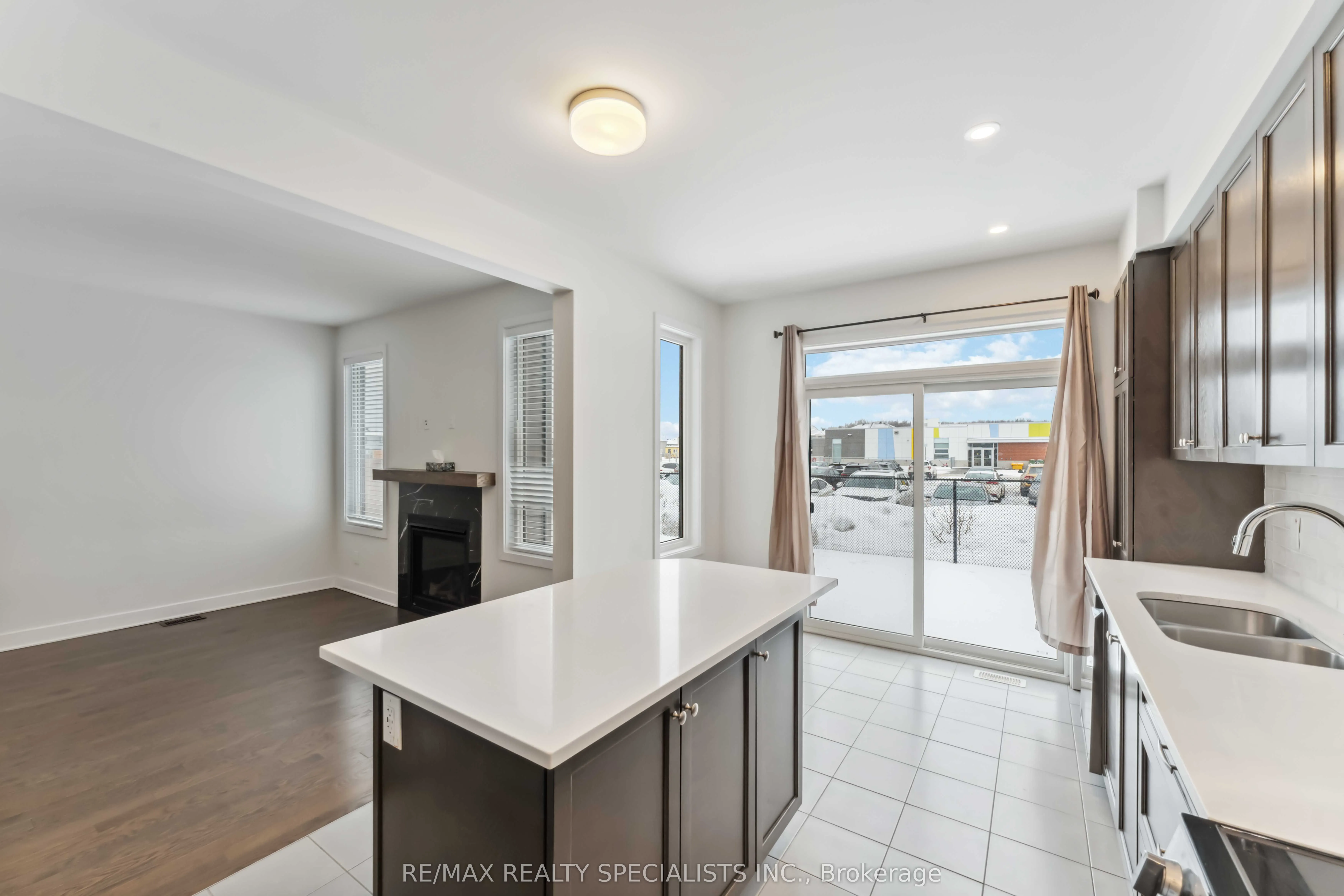 274 Turnbuckle Crescent