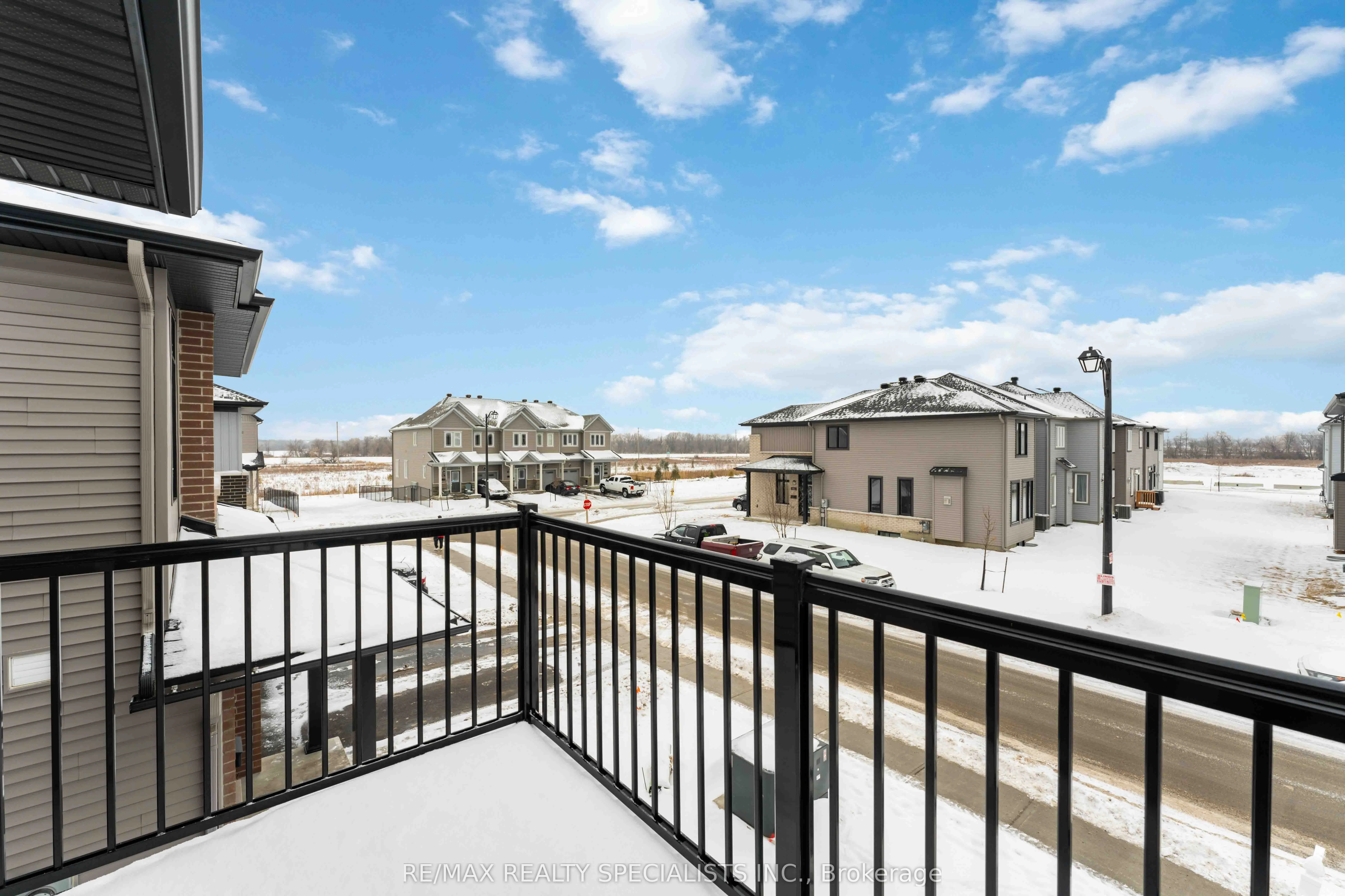 274 Turnbuckle Crescent