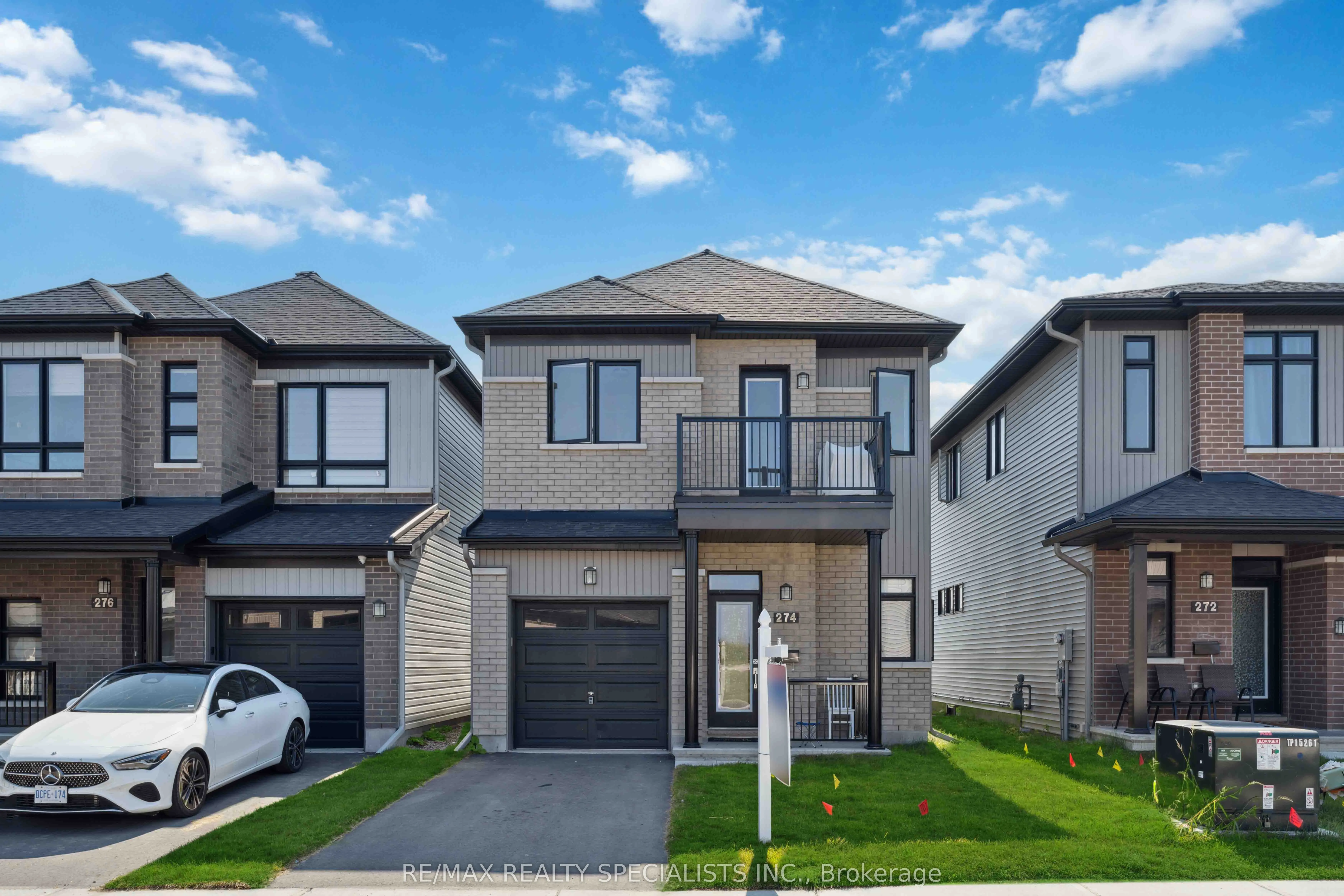 274 Turnbuckle Crescent