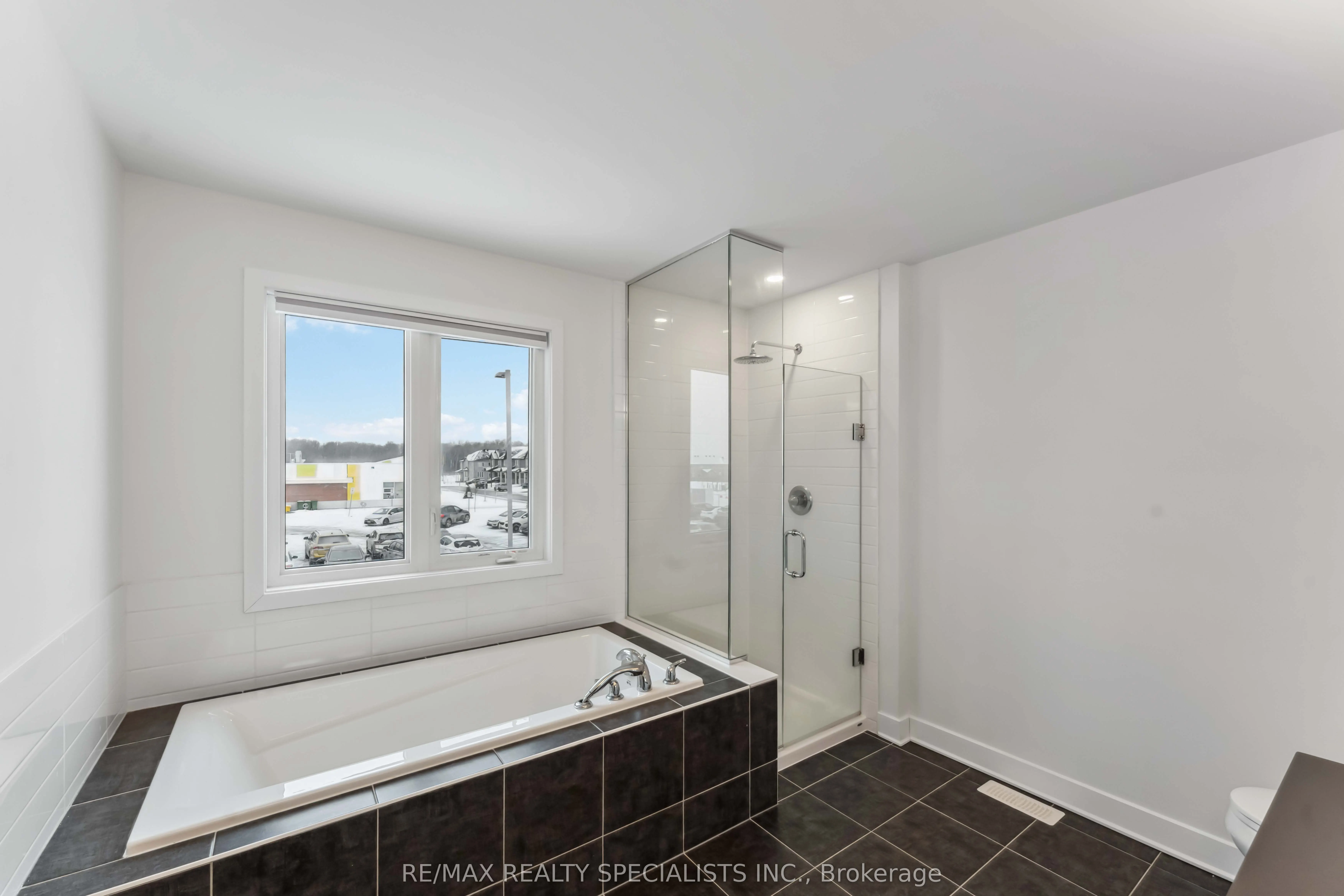 274 Turnbuckle Crescent