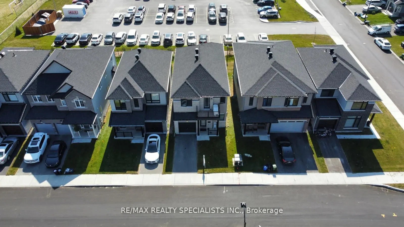 274 Turnbuckle Crescent