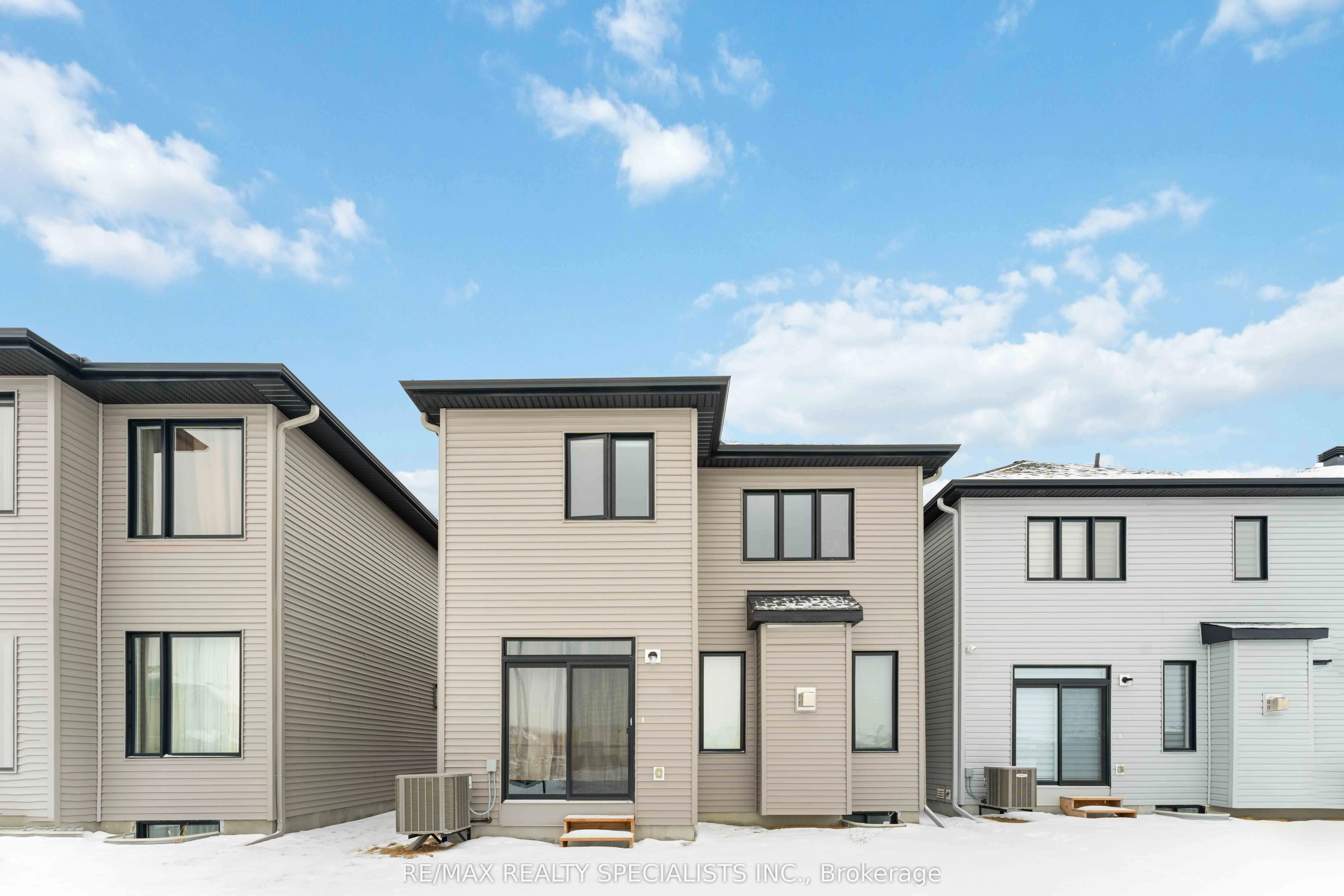 274 Turnbuckle Crescent