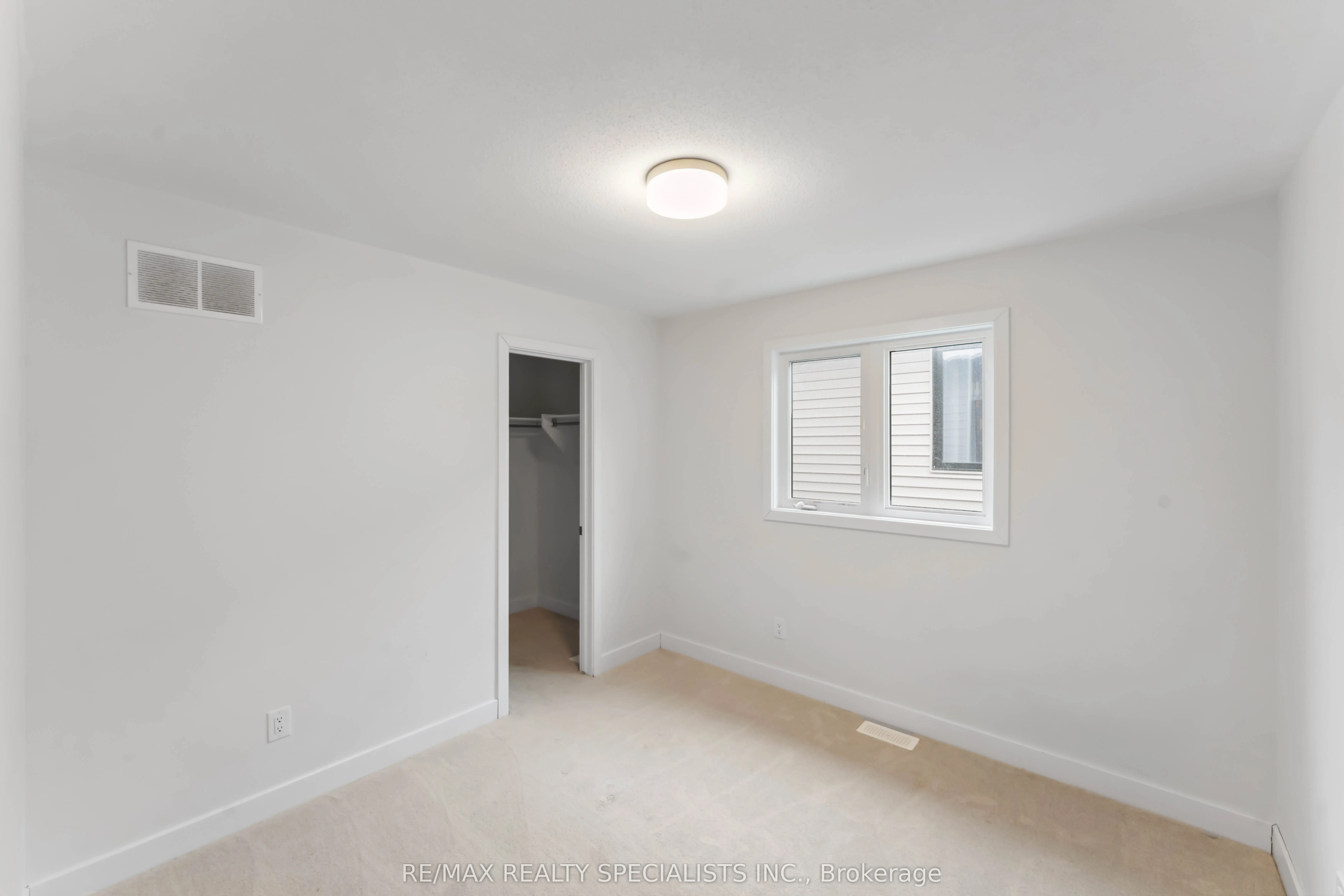 274 Turnbuckle Crescent
