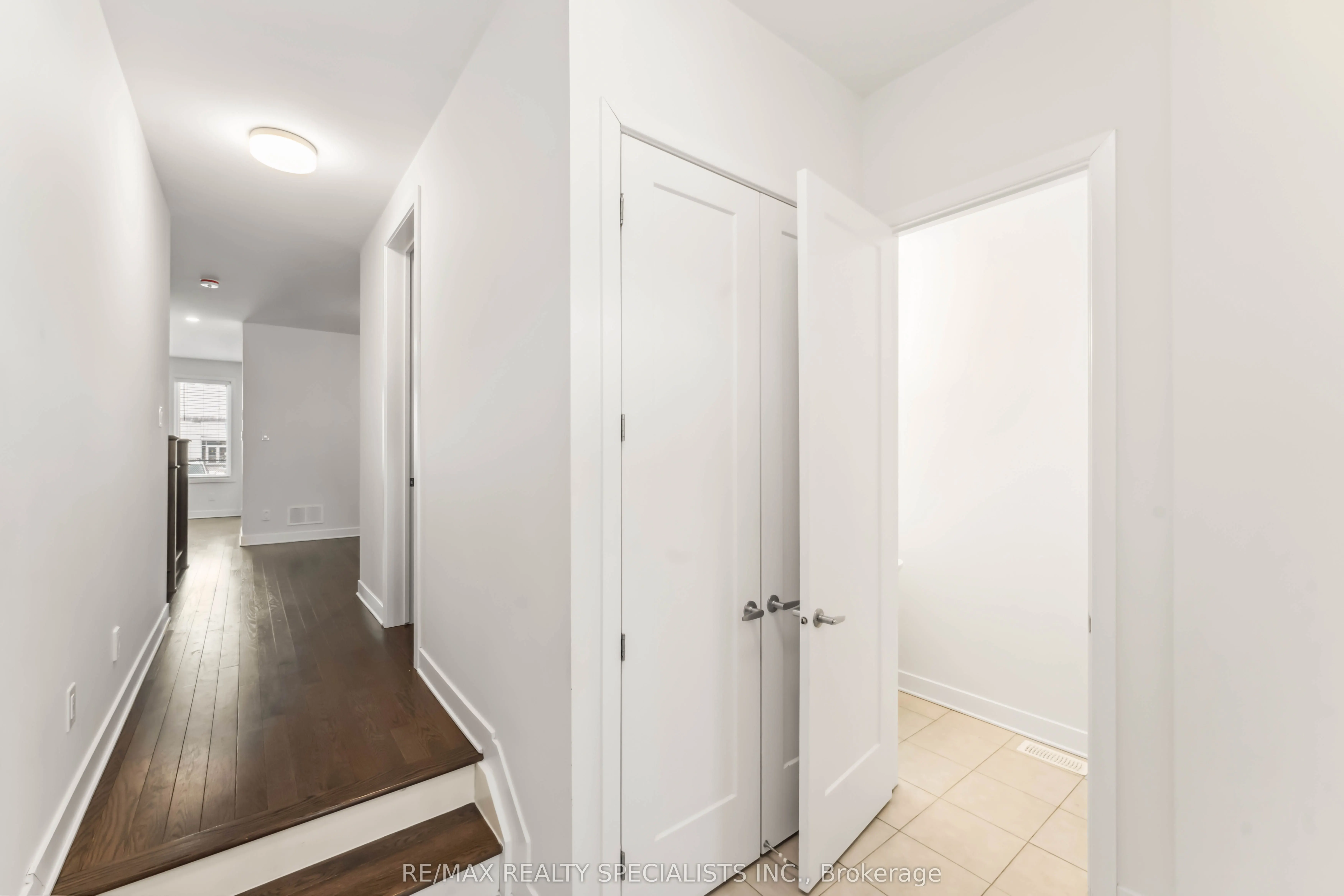 274 Turnbuckle Crescent