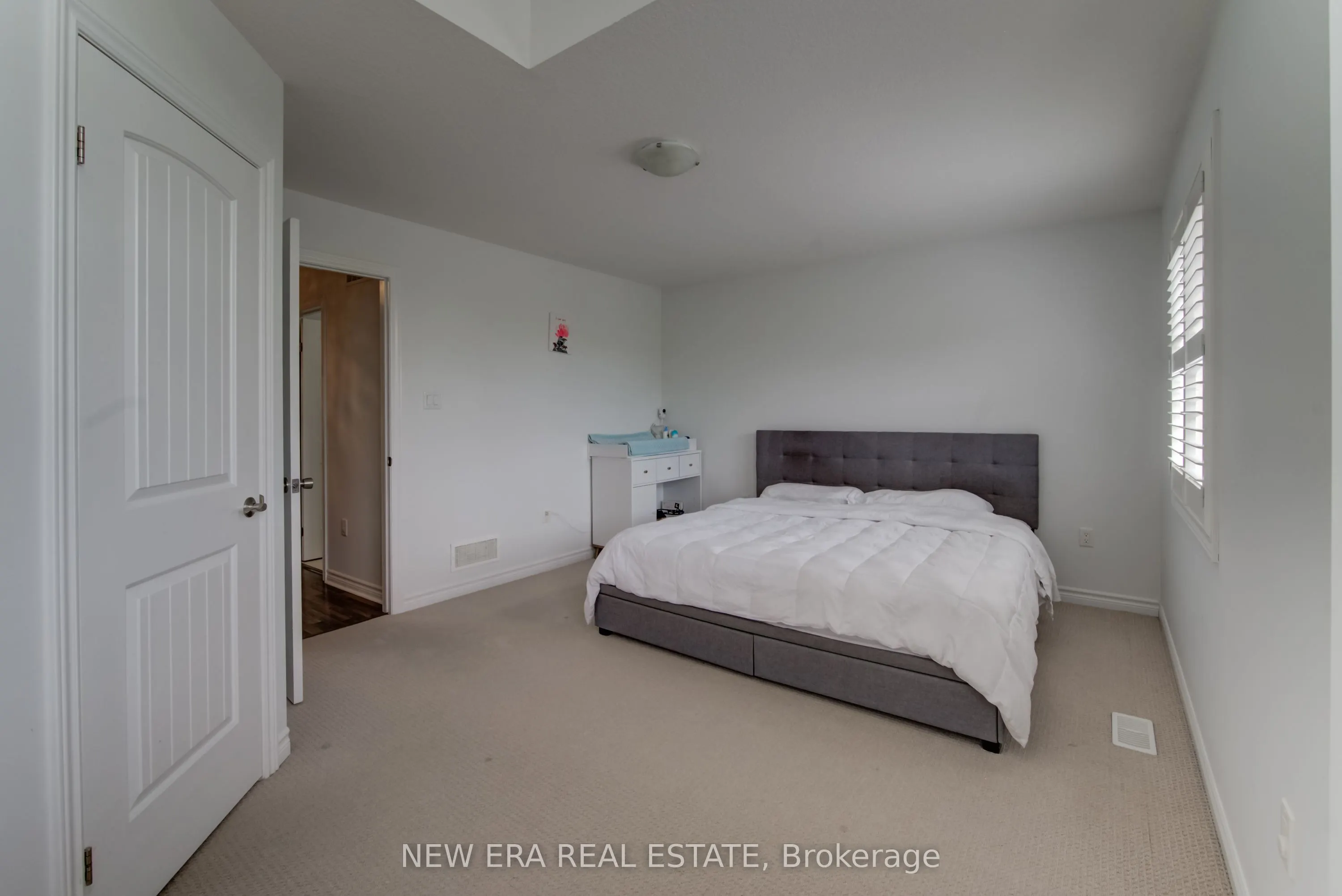 34 Arlington Crescent, #24