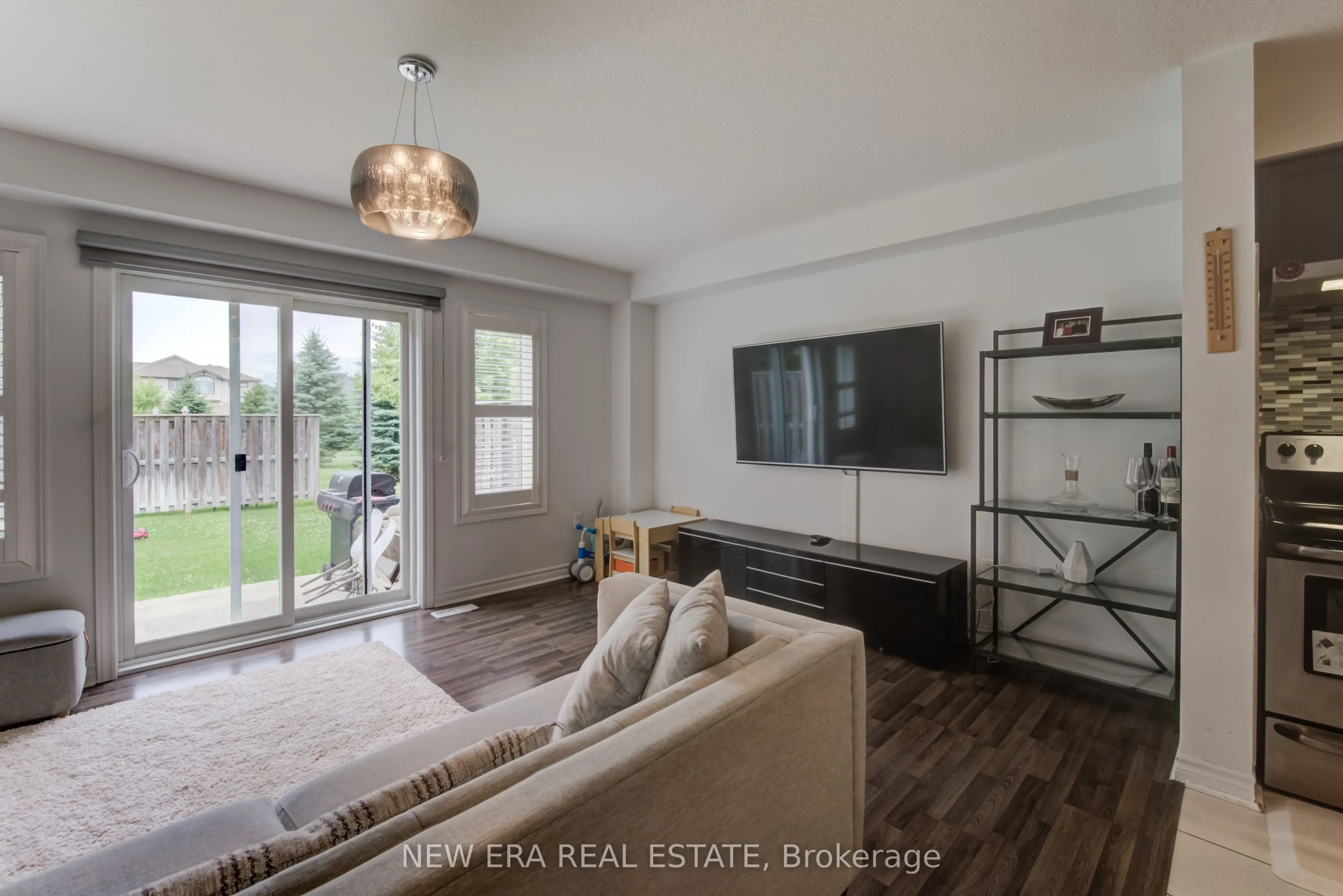 34 Arlington Crescent, #24