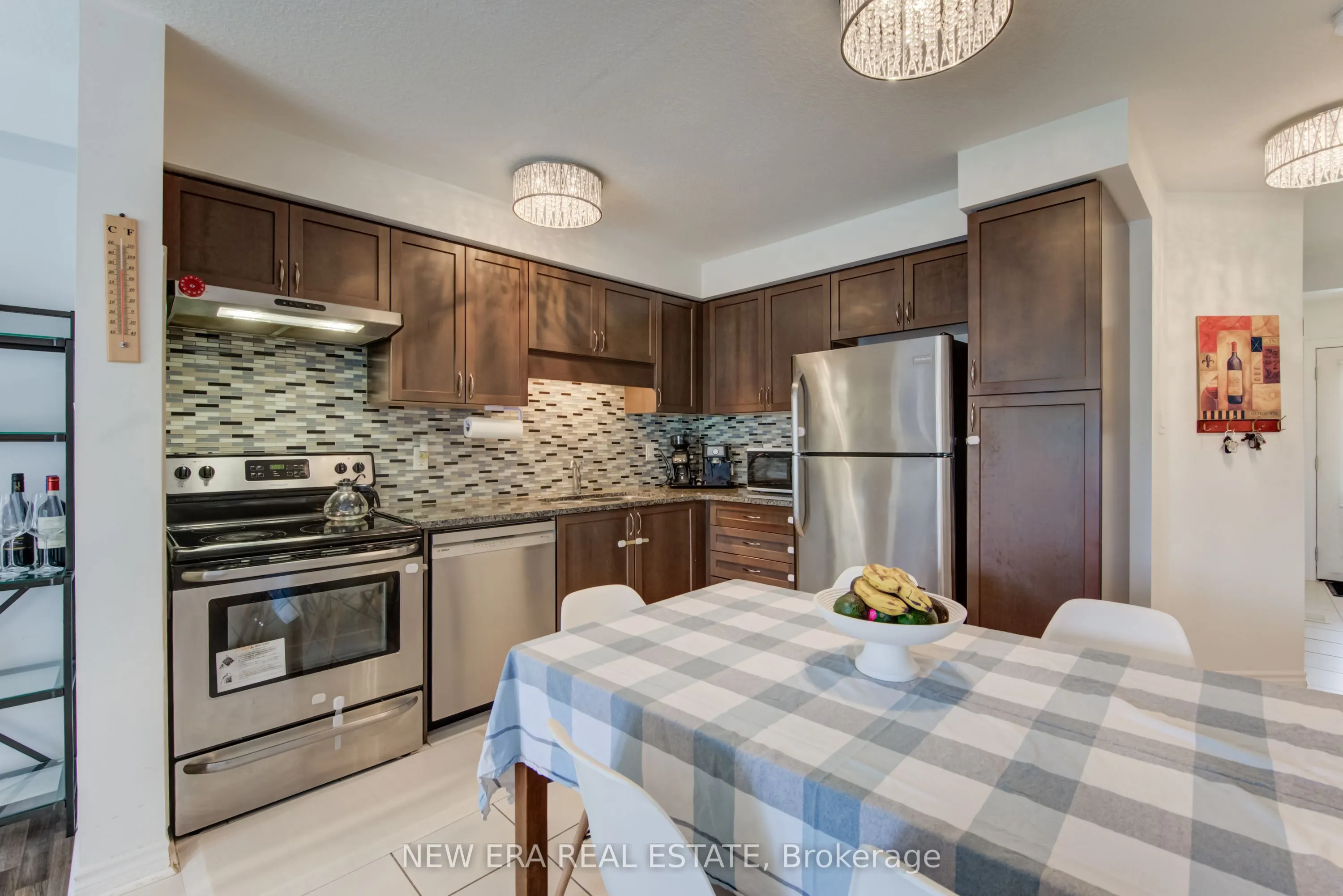 34 Arlington Crescent, #24