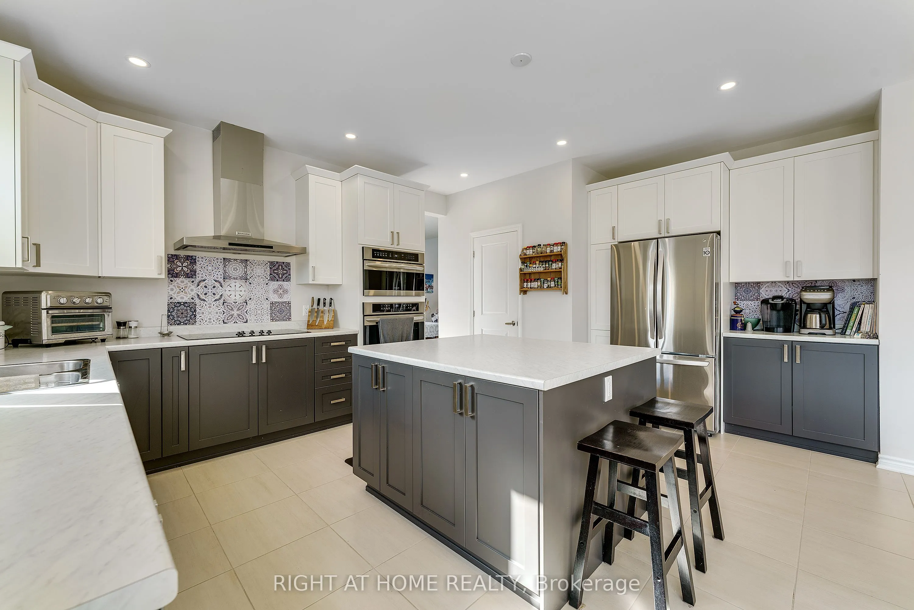 527 Albert Boyd Private