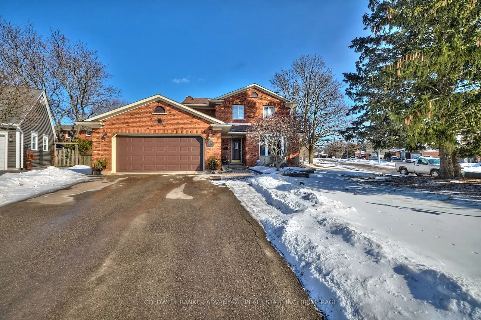 28 Dixon Crescent