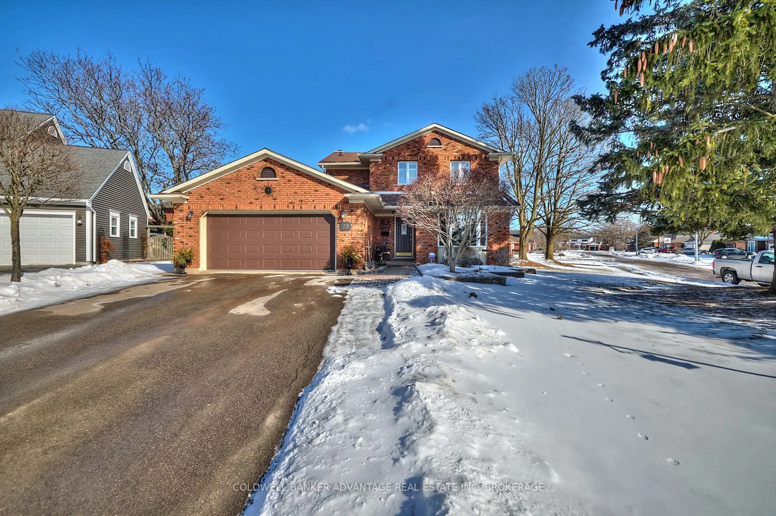 28 Dixon Crescent