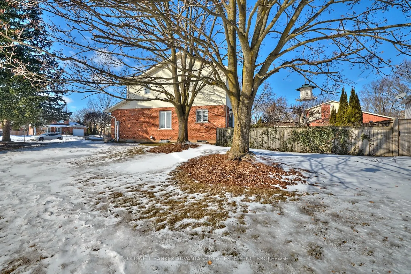 28 Dixon Crescent
