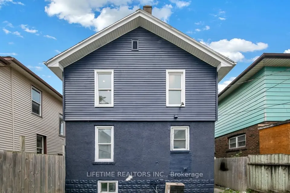 1108 Wellington Avenue
