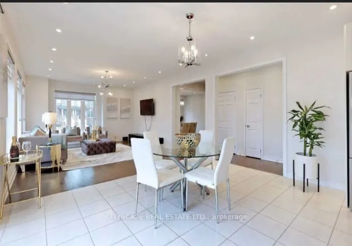 4 Rosebrugh Avenue