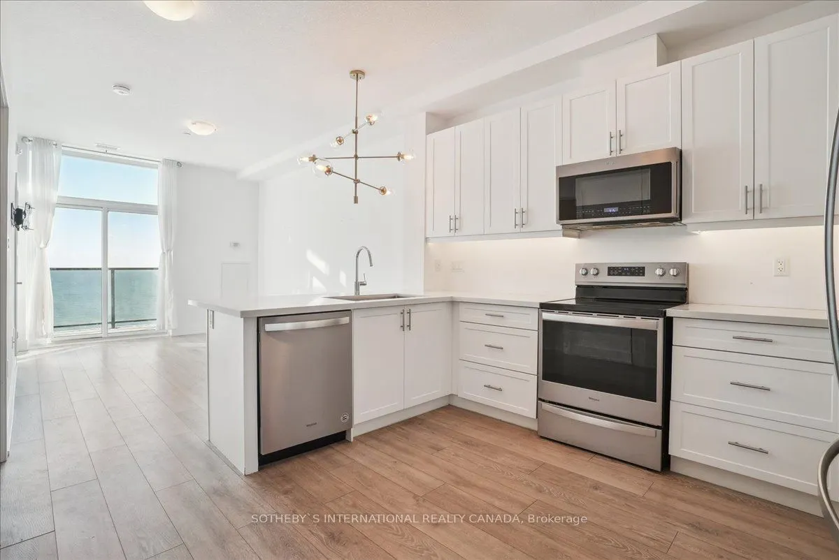 101 Shoreview Place #633