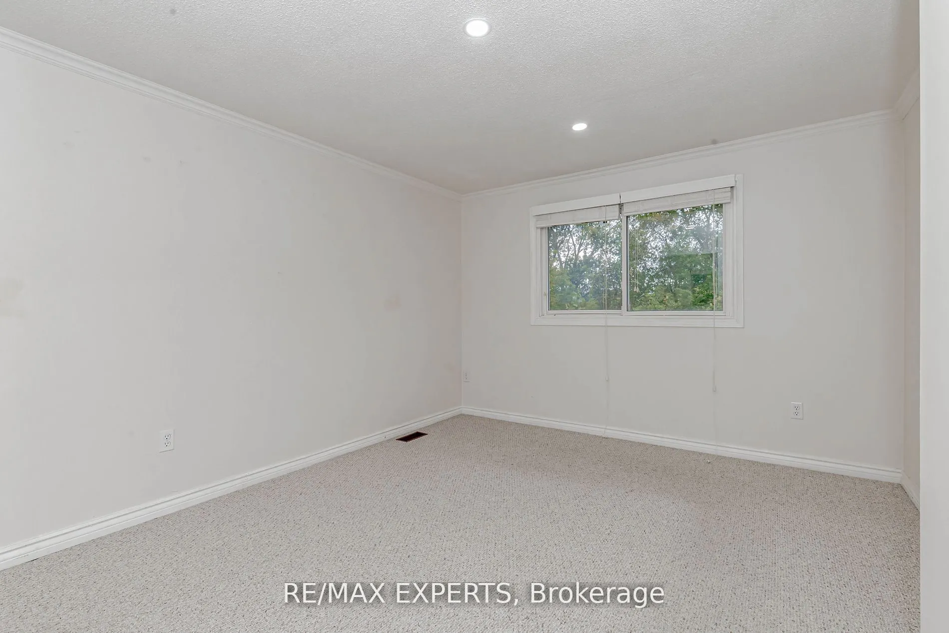 34 Bow Valley Drive, #9