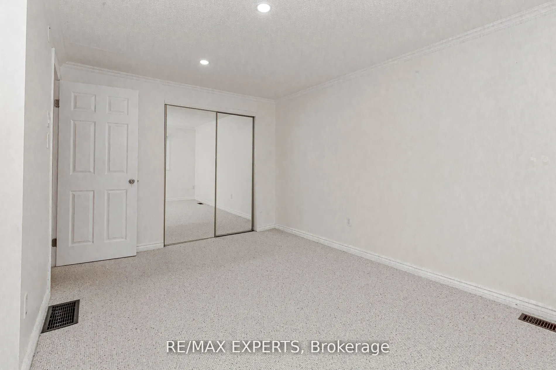34 Bow Valley Drive, #9