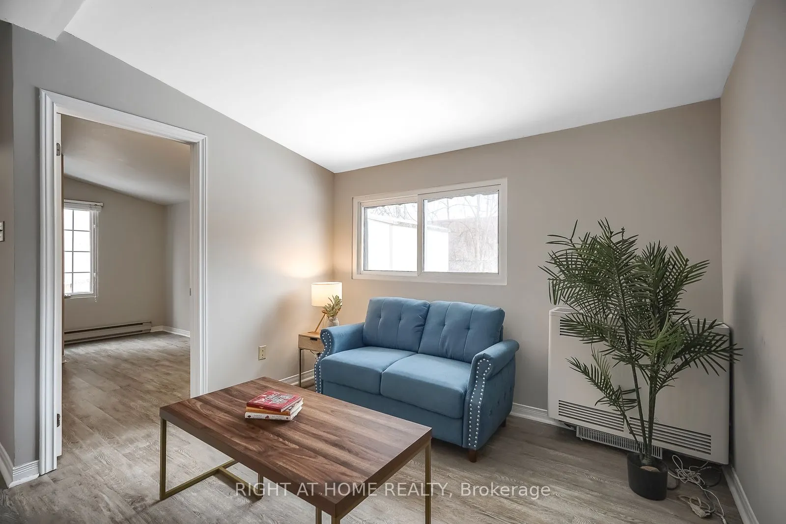 108 King Street E