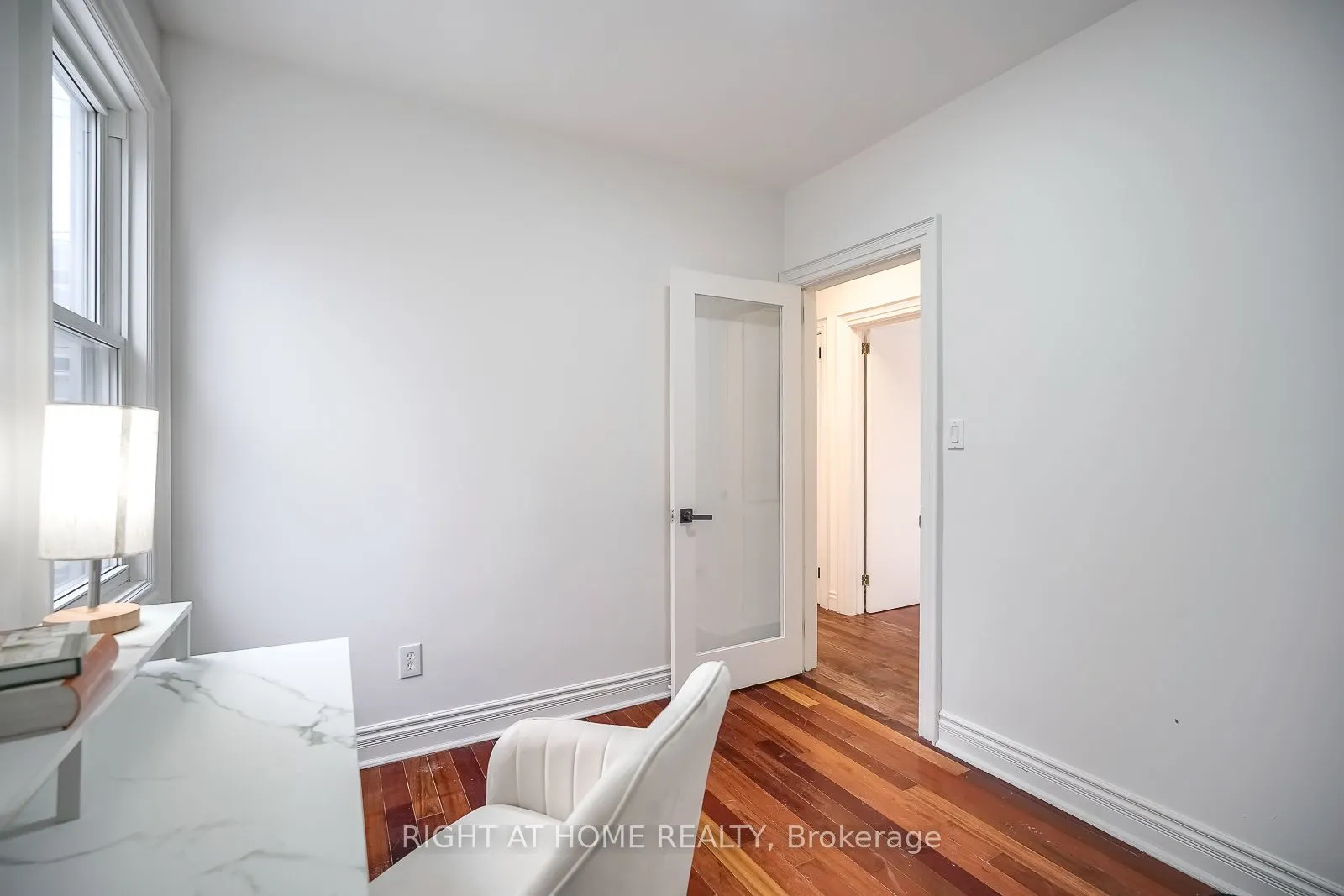108 King Street E