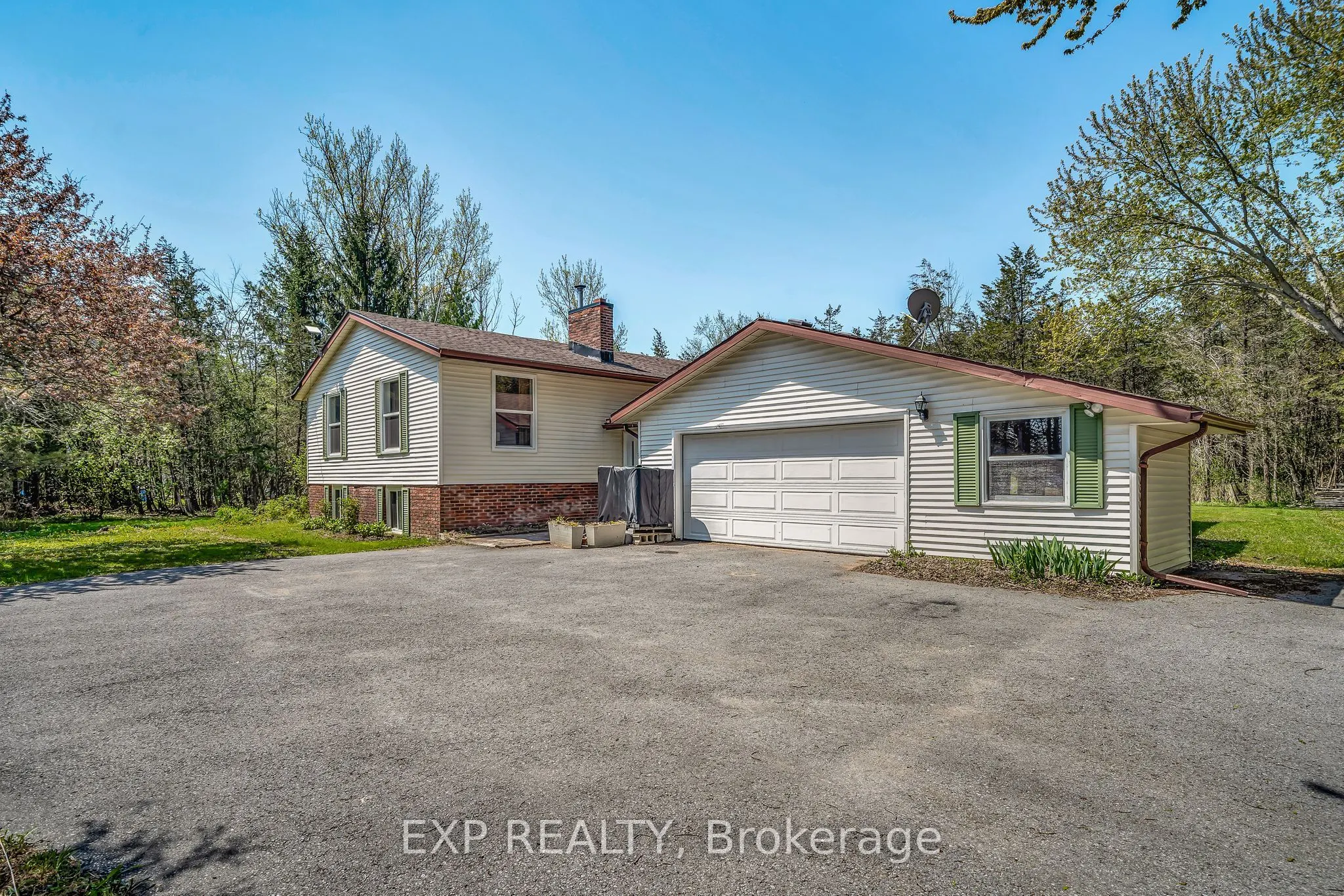 1207 County Rd 9 Road