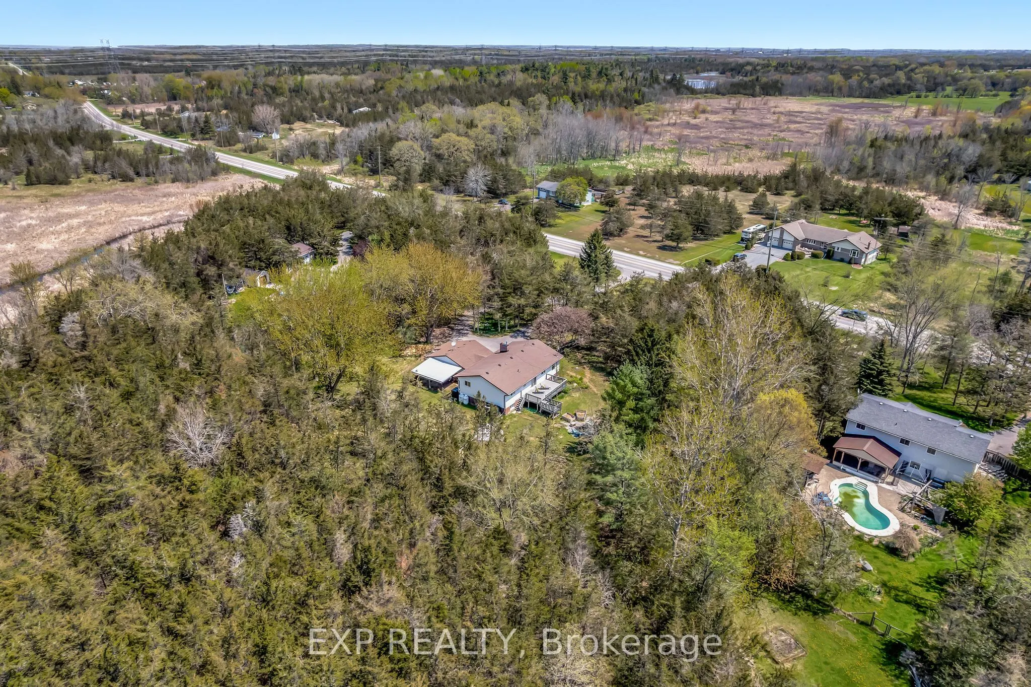 1207 County Rd 9 Road