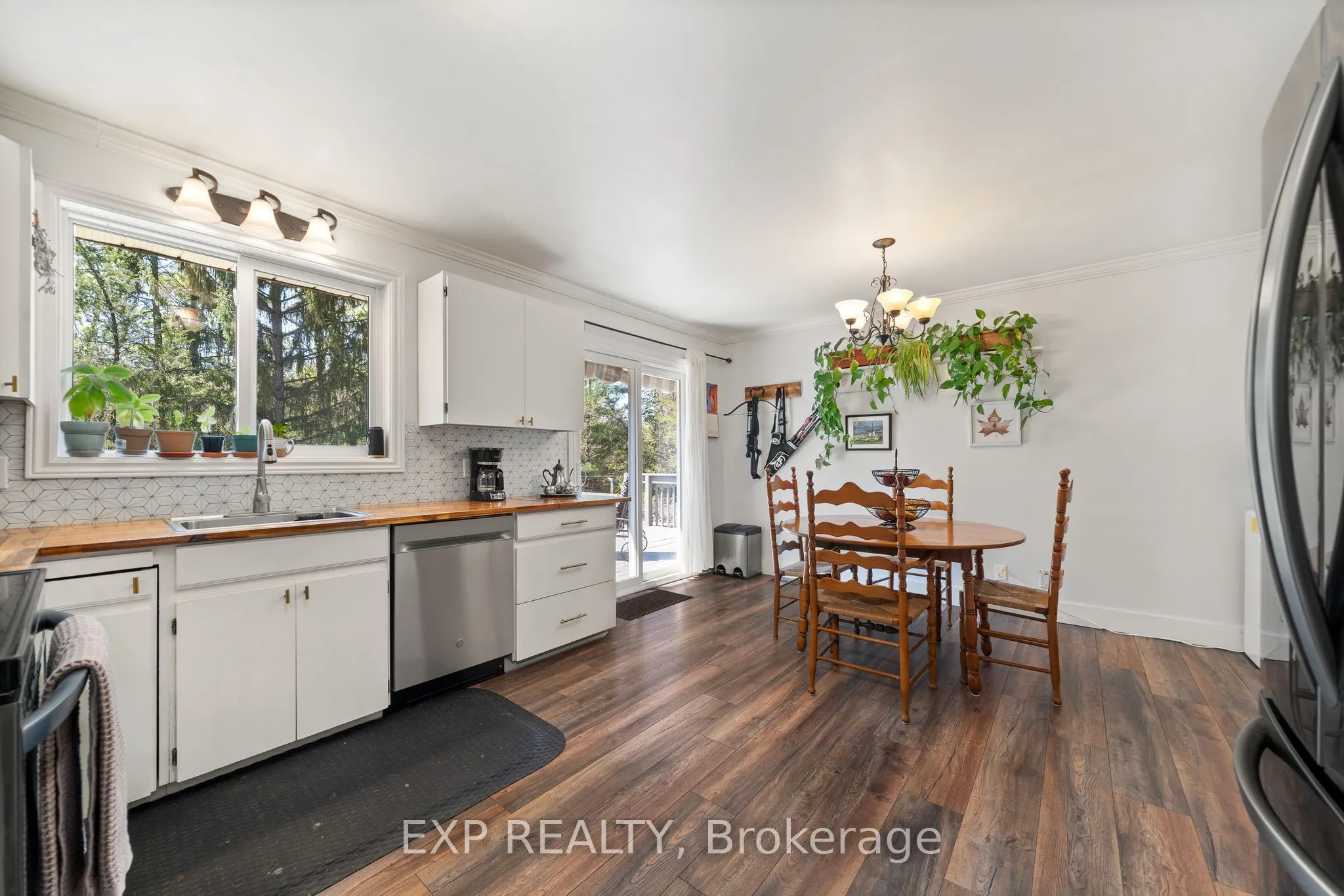 1207 County Rd 9 Road