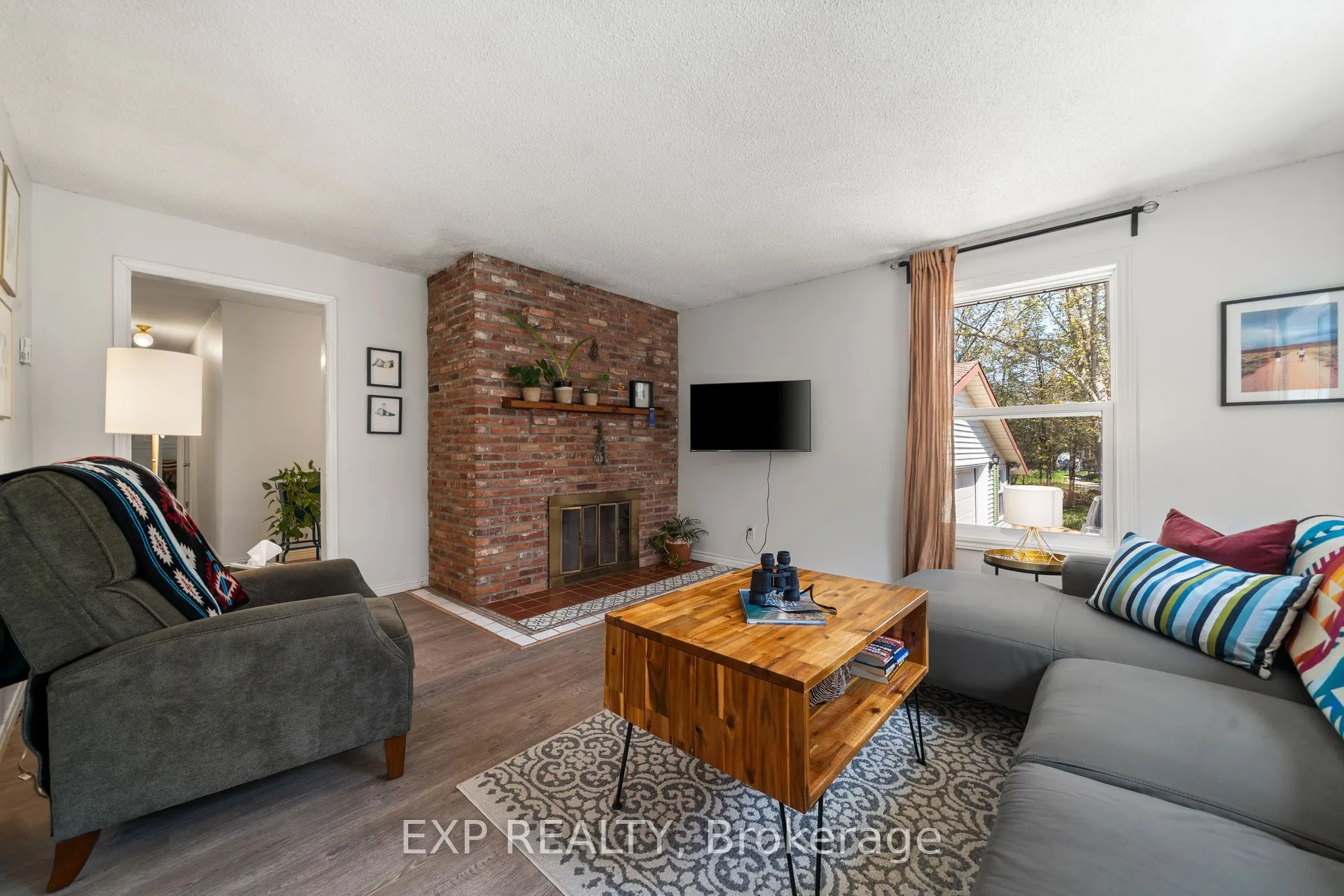 1207 County Rd 9 Road
