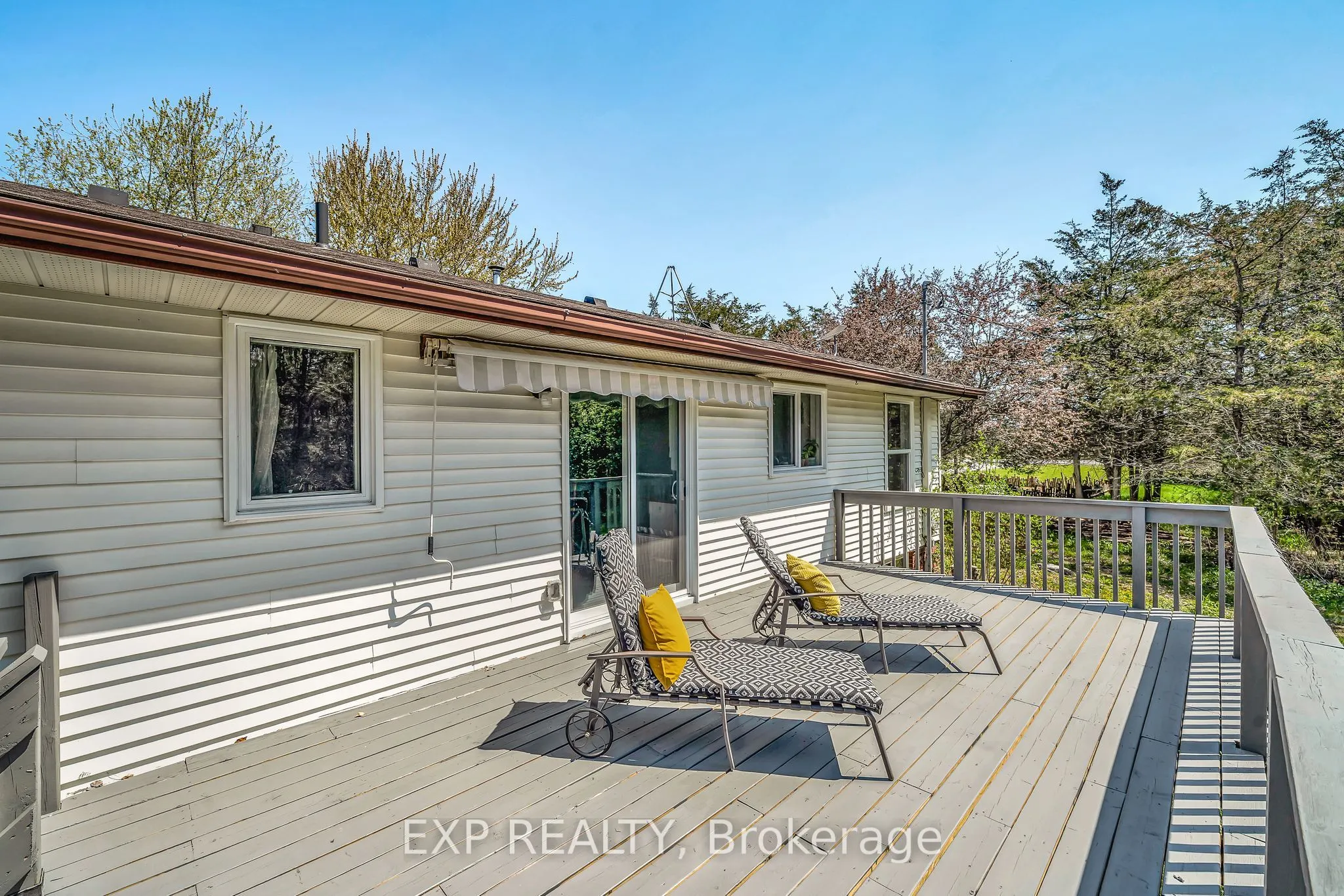 1207 County Rd 9 Road