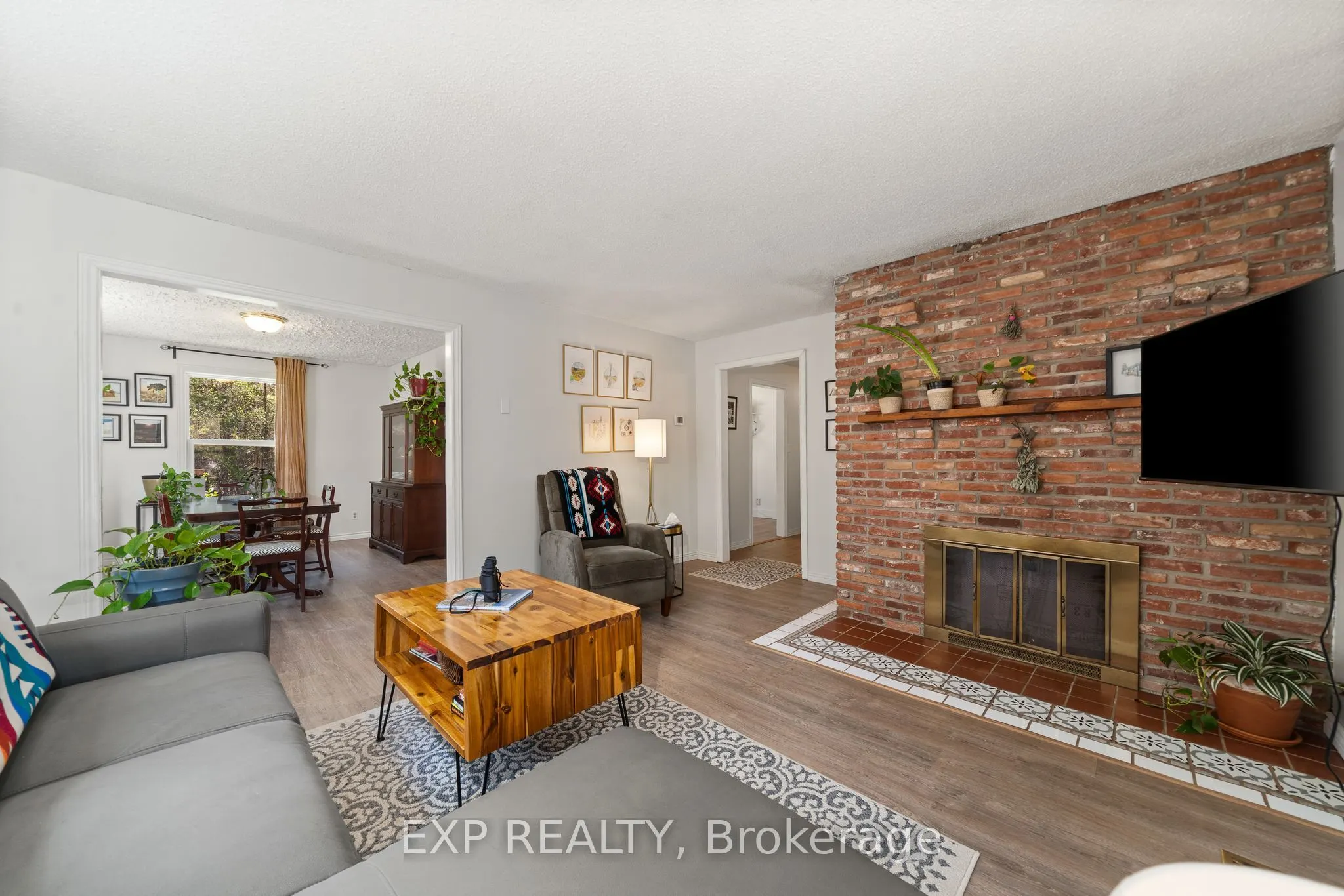 1207 County Rd 9 Road