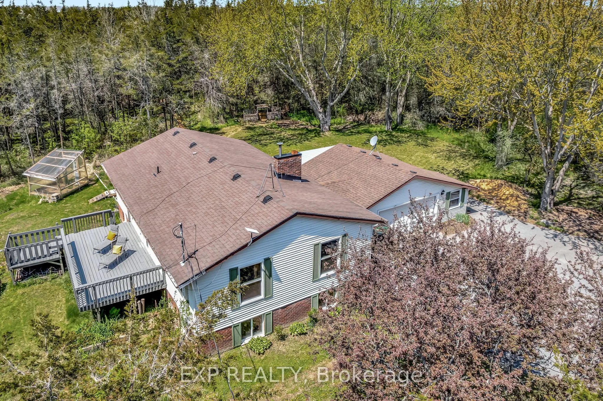 1207 County Rd 9 Road